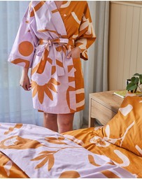 Mosey Me - Floral Dreams Short Robe
