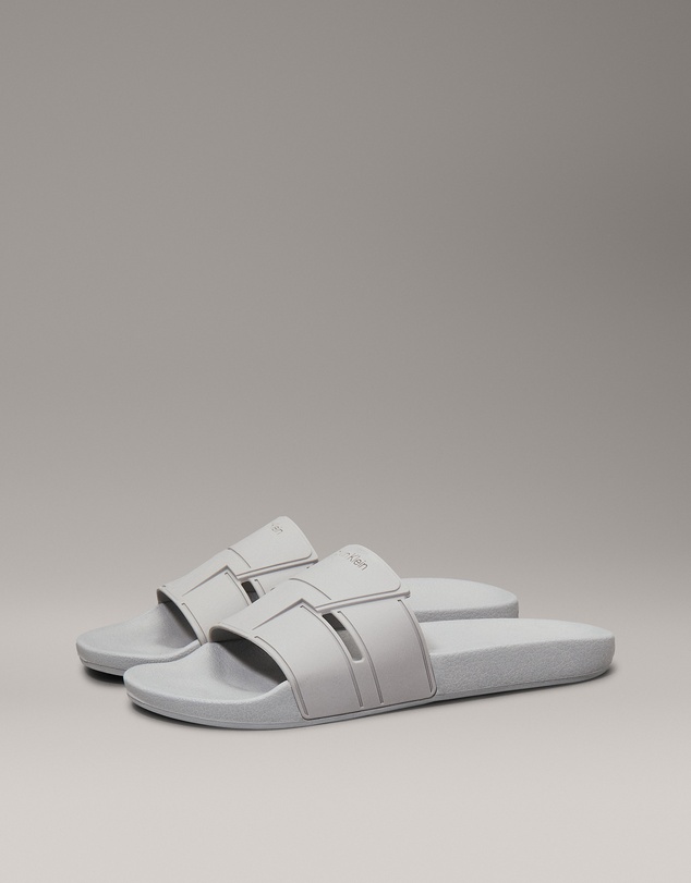 Calvin Klein - Embossed Logo Slides
