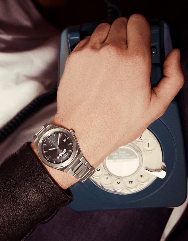 TIMEX - Q Timex® Continental GMT 39mm Stainless Steel Bracelet Watch