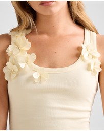 Forever New - Pia Applique Scoop Neck Tank Top