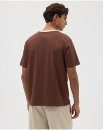AERE - Contrast Collar T-Shirt