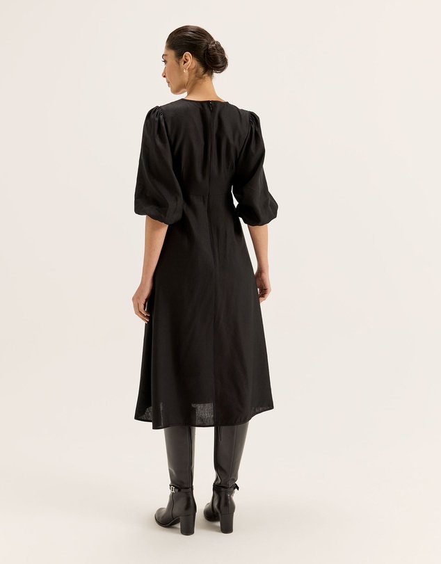 Review - Raphaela Dress