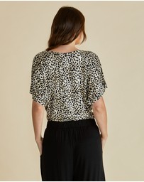 Betty Basics - Maui Tee