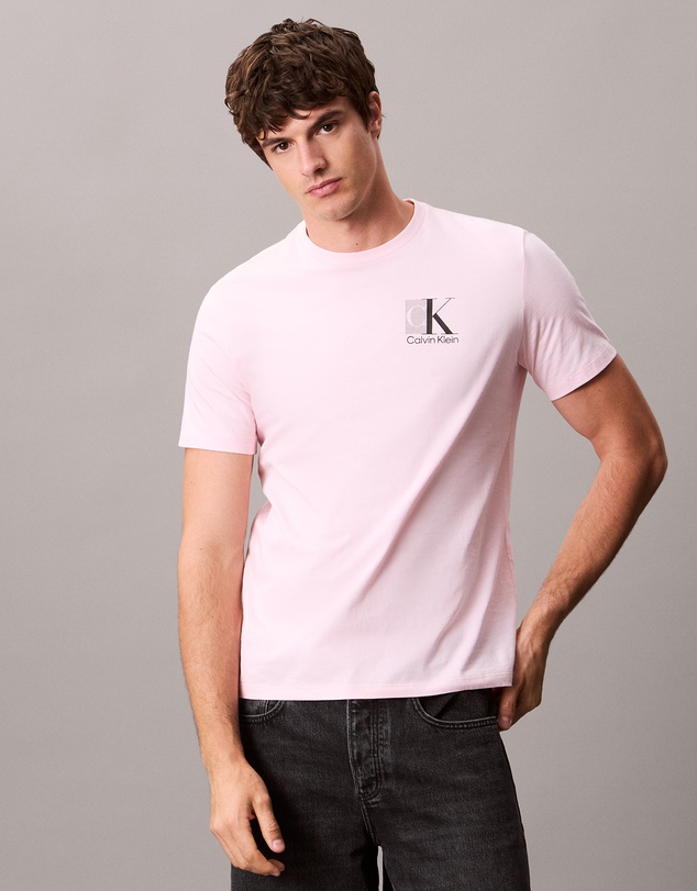 Calvin Klein - Logo Graphic Tee