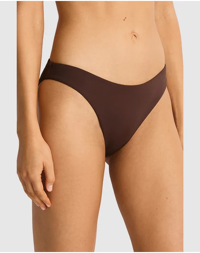 Sea Level Australia - Essentials Sporty Mid Pant Cocoa