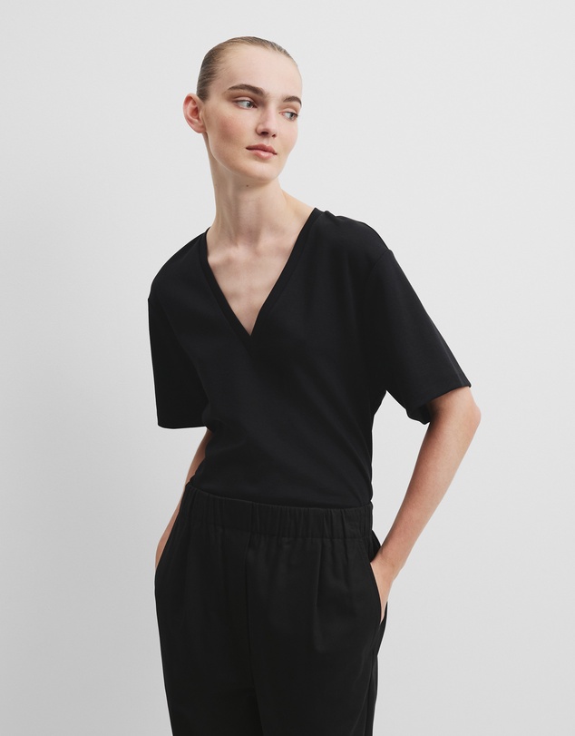 Country Road - V-neck Longline T-shirt