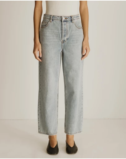 Atmos&Here - Milla Straight Leg Jeans
