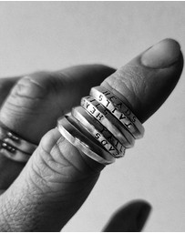 SUE THE BOY - Heads + Tails Band Ring