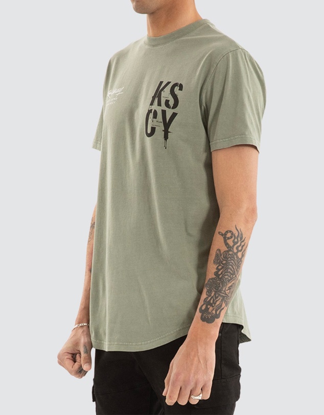 Kiss Chacey - Cloak Dual Curved Tee