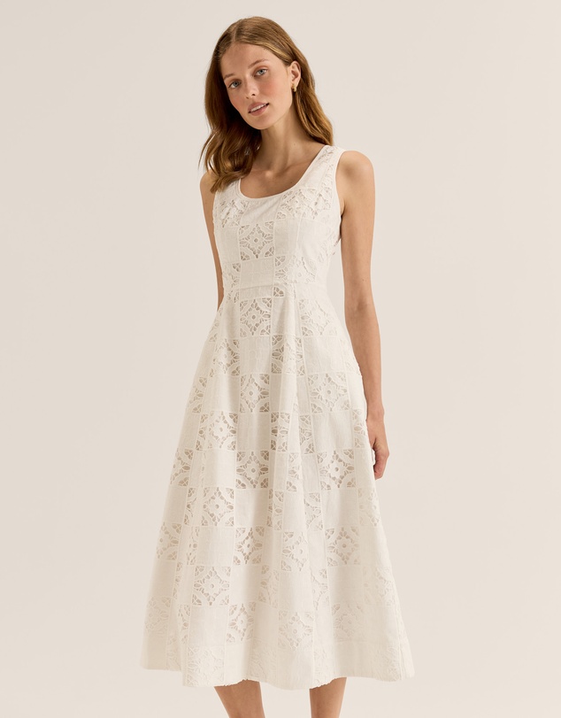 Review - Noosa Embroidered Midi Dress