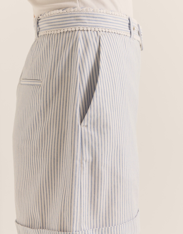 Review - Eve Stripe Short