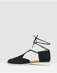 Rollie - Sidecut T-Bar Weave Shoe