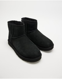UGG - Classic Mini Boots - Men's
