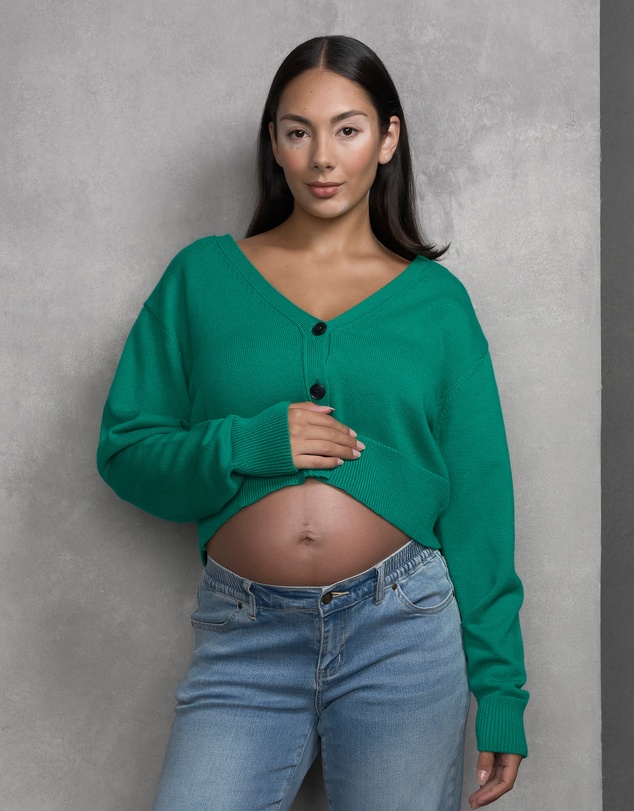 Soon Maternity - V-Neck Cropped Cardigan