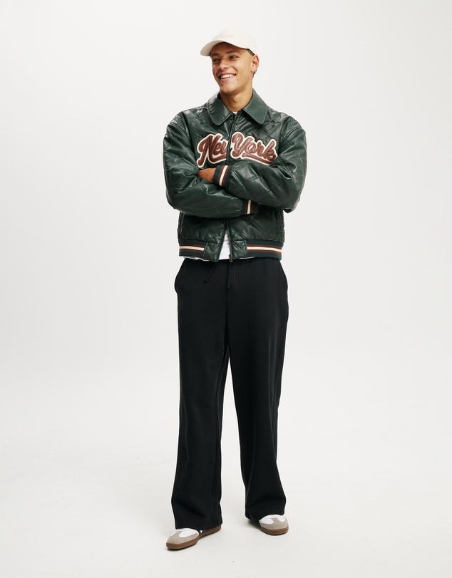 Cotton On - Super Baggy Track Pant