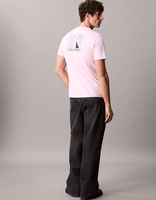 Calvin Klein - Logo Graphic Tee