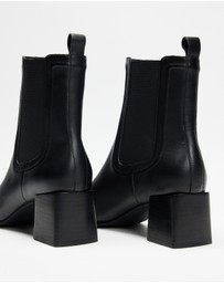 Atmos&Here - Elsa Leather Ankle Boots