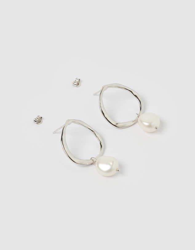 Izoa - Mini Pearl Drop Earrings