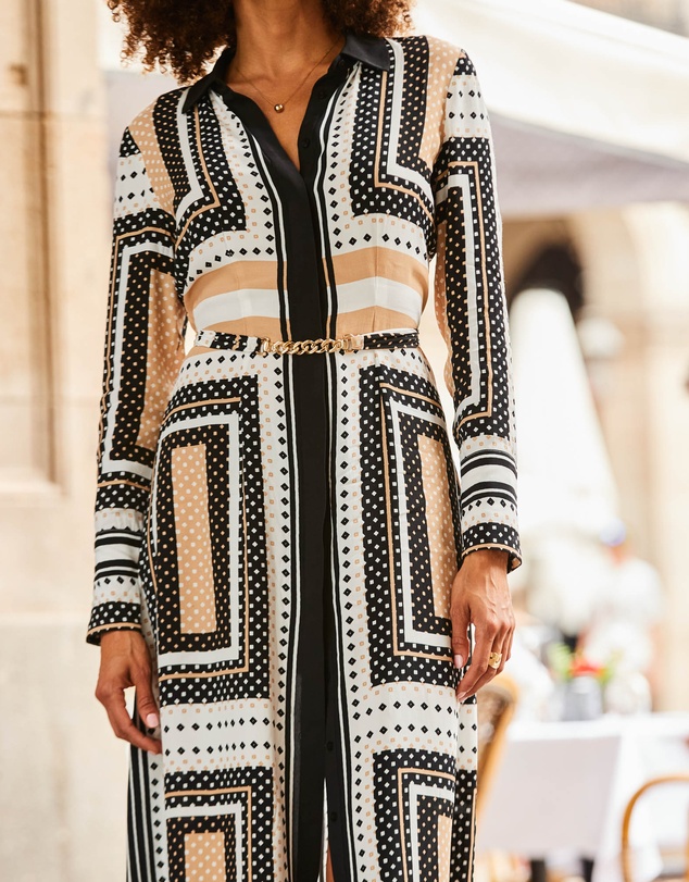 Sosandar - Geometric Print Midi Shirt Dress With Chain Belt