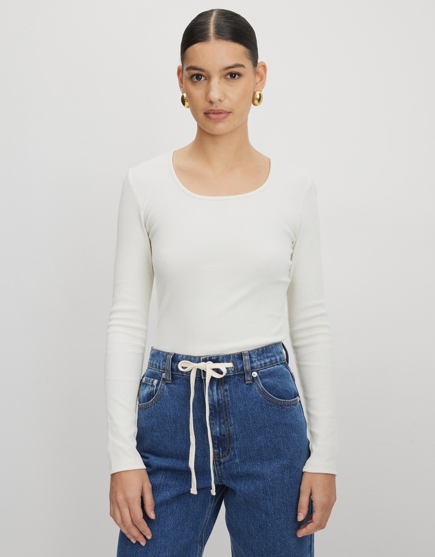 AERE - Jye Scoop Neck Long Sleeve T-Shirt