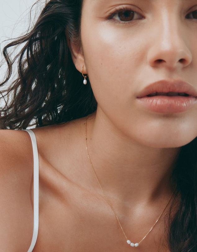 SAINT VALENTINE - Mini Pearl Hoops - Gold