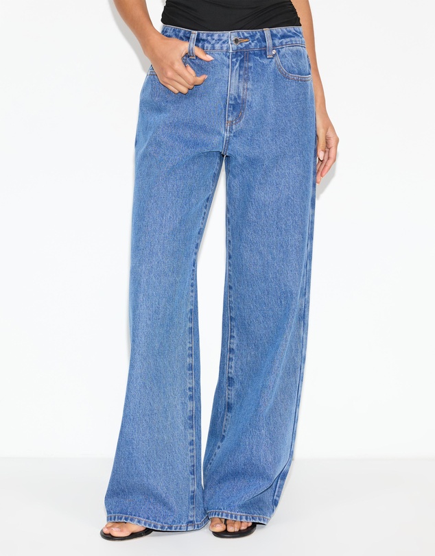 Dazie - Lyon Low Relaxed Jeans