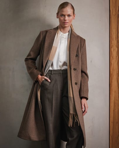Taupe