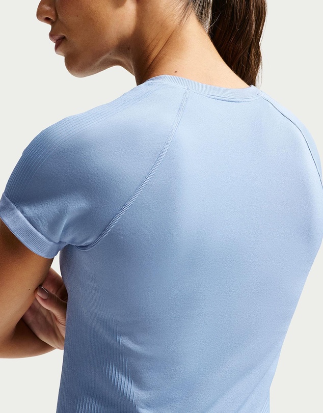 Nike - Pro Seamless Dri-FIT T-Shirt