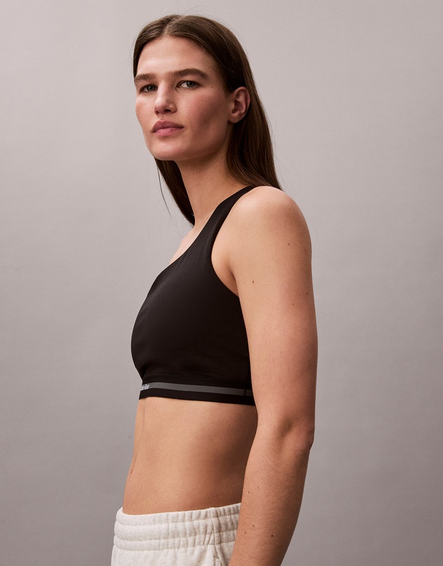 Calvin Klein - Quick-Dry Medium-Impact Sports Bra