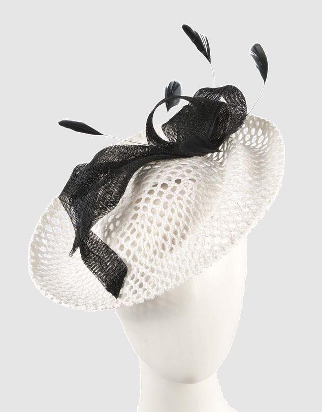 Max Alexander - White and Black Plate Racing Fascinator