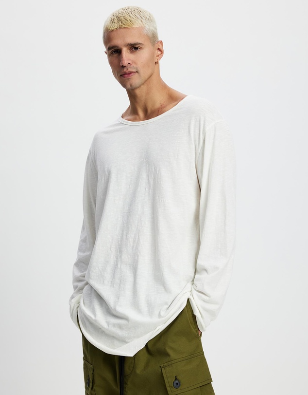 Surrounded By Ghosts - The Howlite Long Sleeve T-Shirt