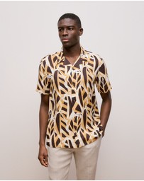 Trenery - Graphic Leaf Linen Short Sleeve Shirt in Bitter Chocolate