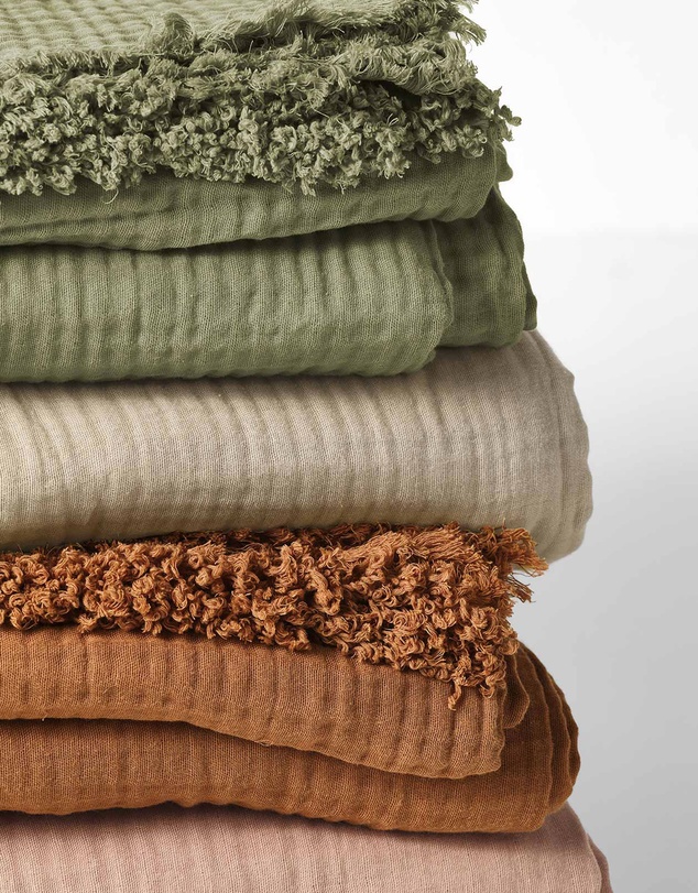 Aura Home - Crinkle Throw