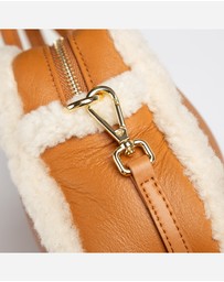 Ozwear Connection Uggs - Ugg Omi Leather Bag