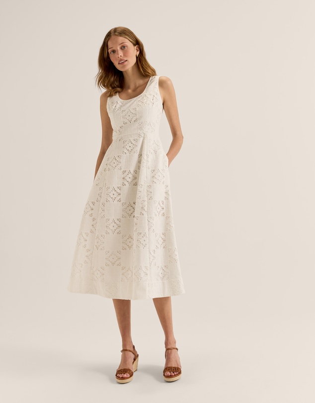 Review - Noosa Embroidered Midi Dress