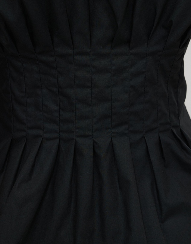 Calli - Tucked Sleeveless Shirt
