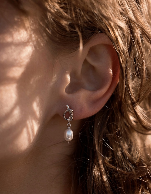 Native Sol - Chloe Pearl Earrings