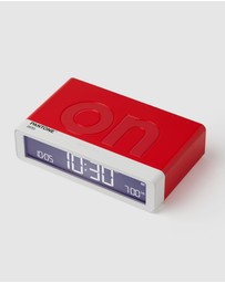 Lexon - Lexon GIFT Set PANTONE - Includes Mino+ Mini Speaker, Flip Classic Clock, Mina M Lamp, Thykho 3 Speaker - 2035 Red
