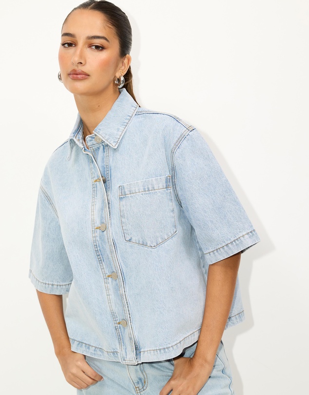 Dazie - Imani Short Sleeve Denim Shirt