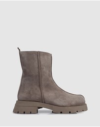 S by Sempre Di - Greer Short Boots