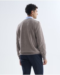 3 Wise Men - 3 Wise Men Fisher V Neck Merino Knit - Sand