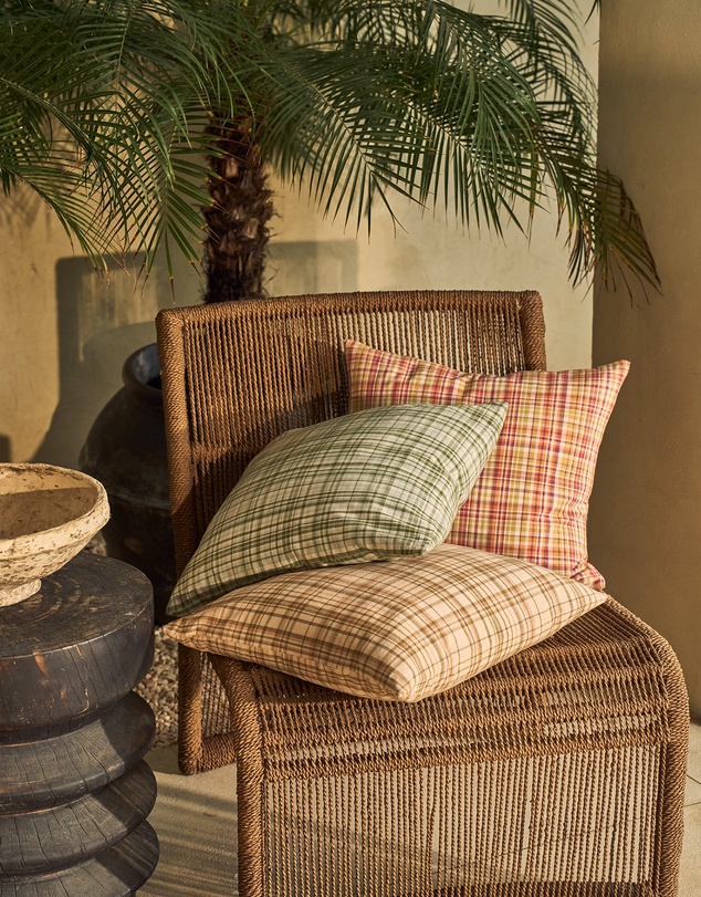 Linen House - Sunnymead Filled Cushion