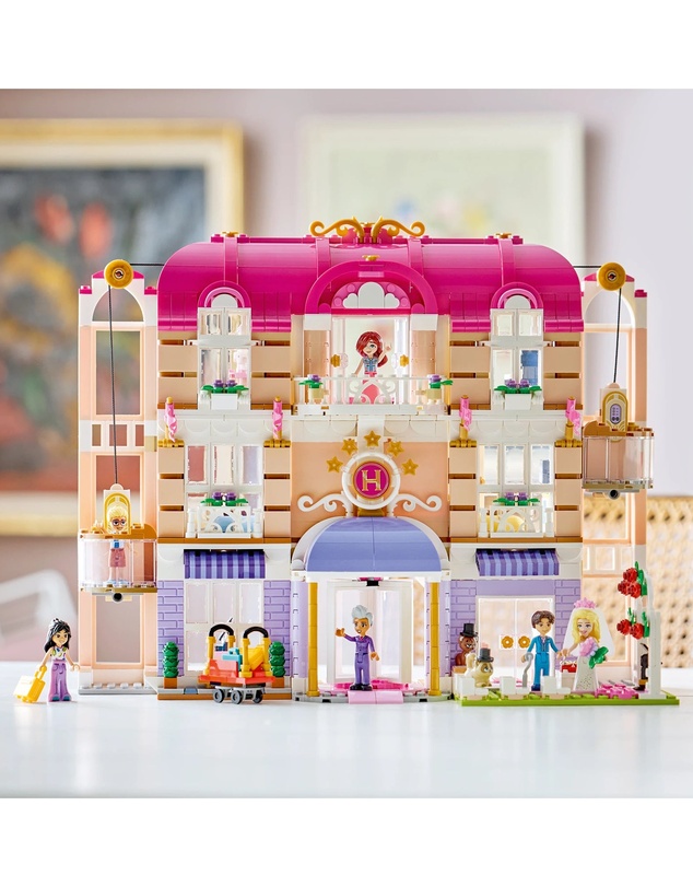 LEGO - 42704 Heartlake City Grand Hotel