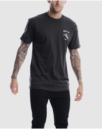 DVNT - High Tee
