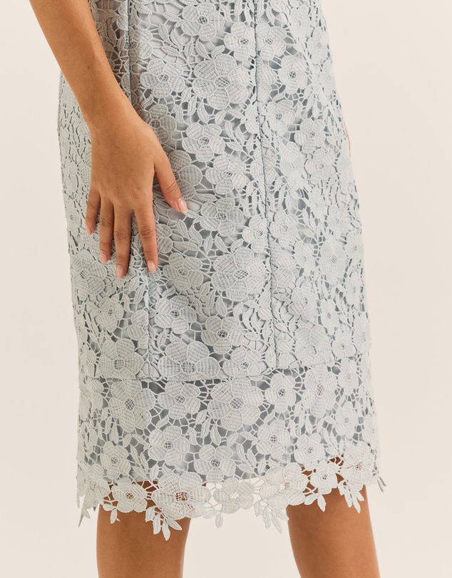 Review - Admire Lace Dress