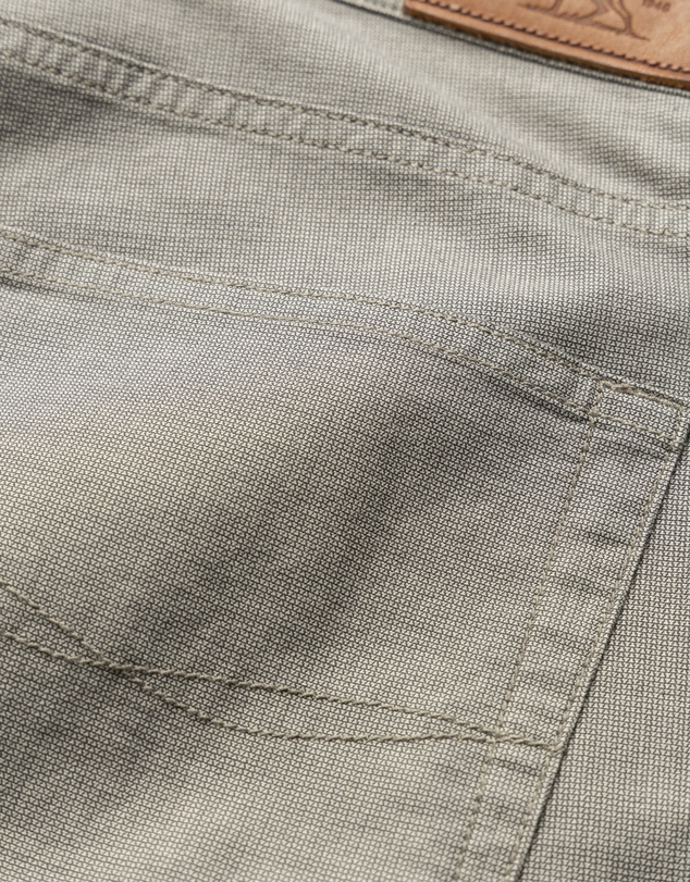 Rodd & Gunn - Gunn Straight Fit Jean Short Leg