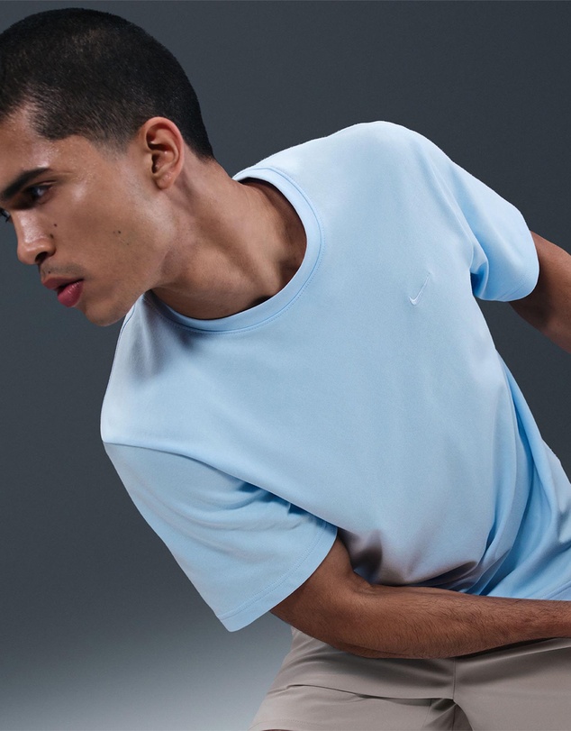 Nike - Primary Dri-FIT SS Versatile Top