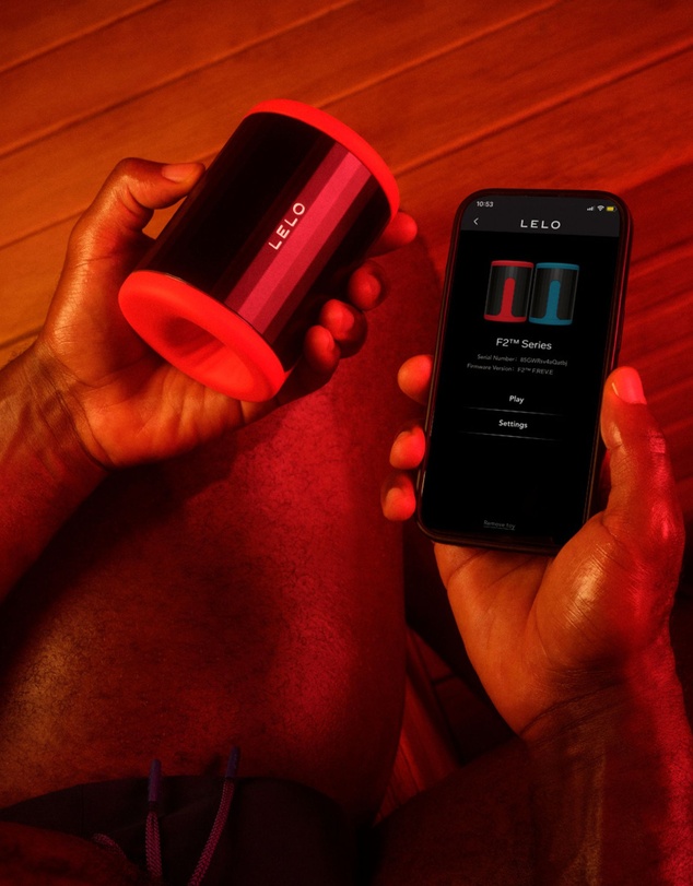LELO - F2S