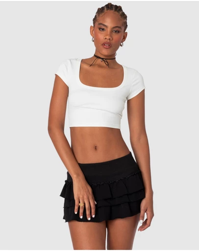 EDIKTED - Ricki Cropped T Shirt