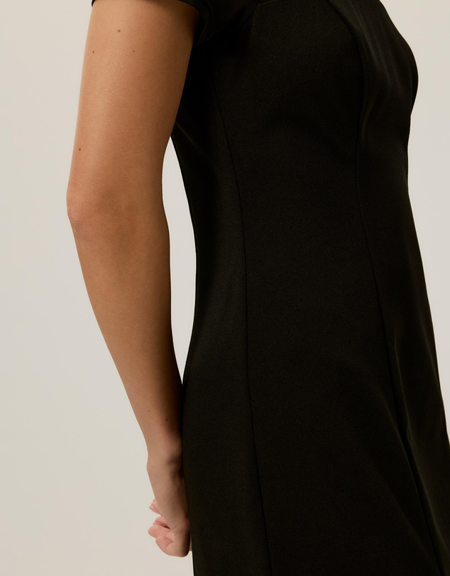 Tussah - Olivia V-Neck Crepe Midi Dress